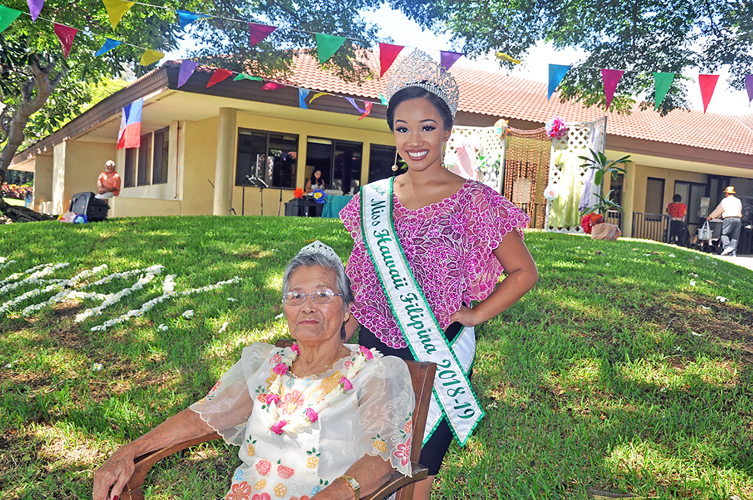 Barrio%20queen%20and%20miss%20hawaii%20filipina